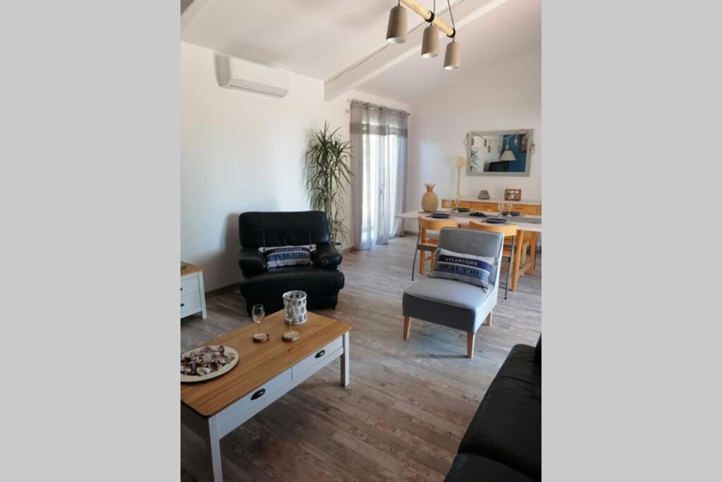 Maison 5 Personnes En Garrigue - Piscine-Spa Prive Langlade Buitenkant foto