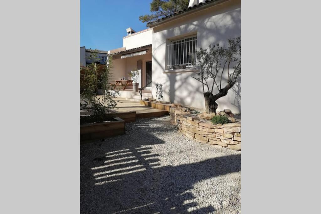 Maison 5 Personnes En Garrigue - Piscine-Spa Prive Langlade Buitenkant foto
