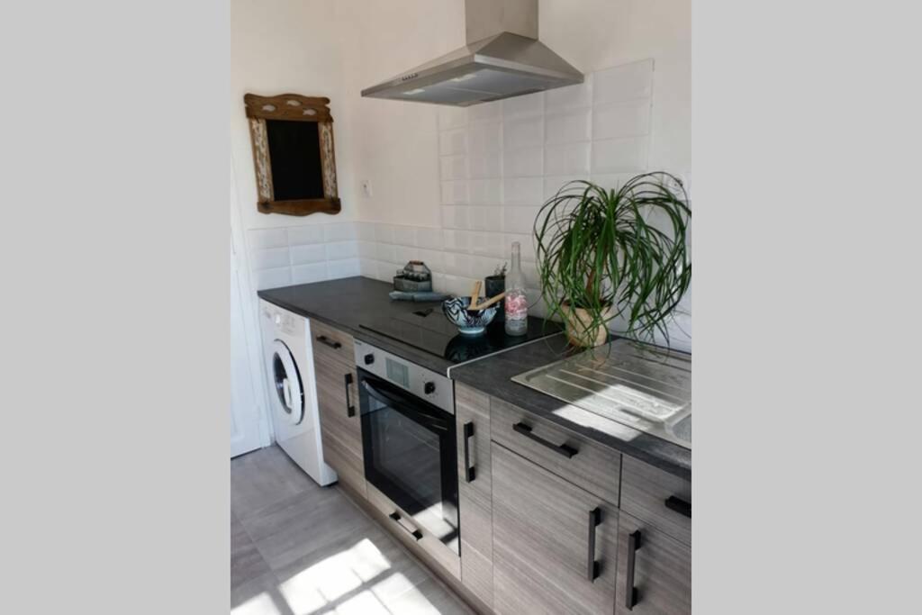 Maison 5 Personnes En Garrigue - Piscine-Spa Prive Langlade Buitenkant foto