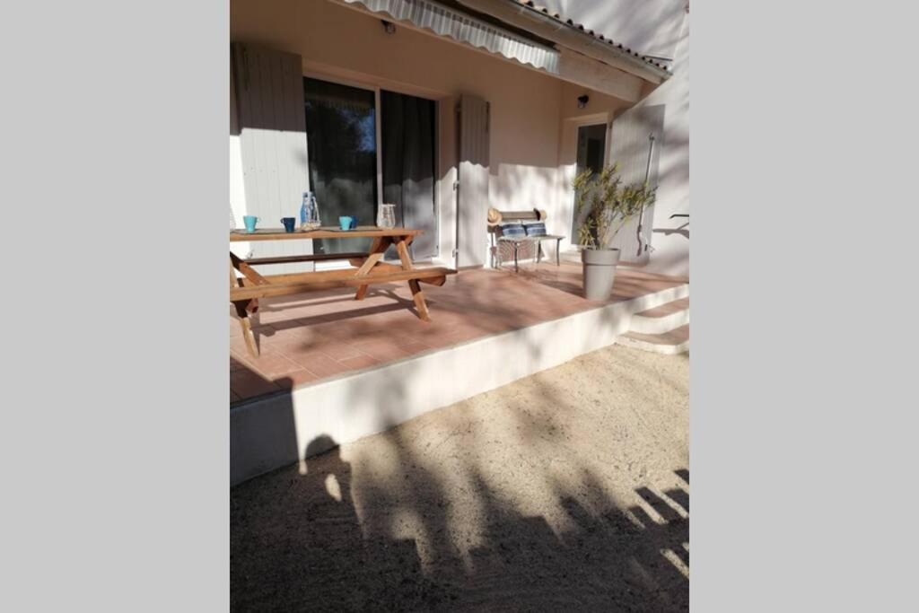 Maison 5 Personnes En Garrigue - Piscine-Spa Prive Langlade Buitenkant foto