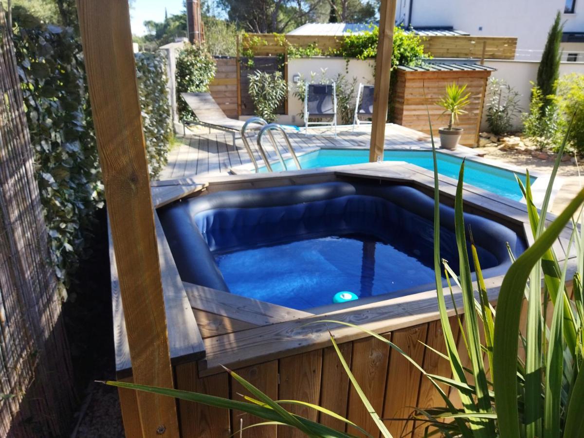 Maison 5 Personnes En Garrigue - Piscine-Spa Prive Langlade Buitenkant foto